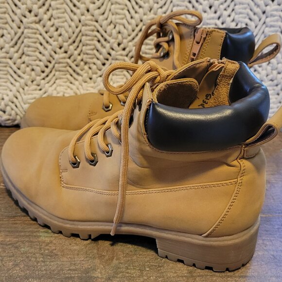 Madden Girl Laced Utility Boots with Side Zip - Size 8 - Picture 7 of 10